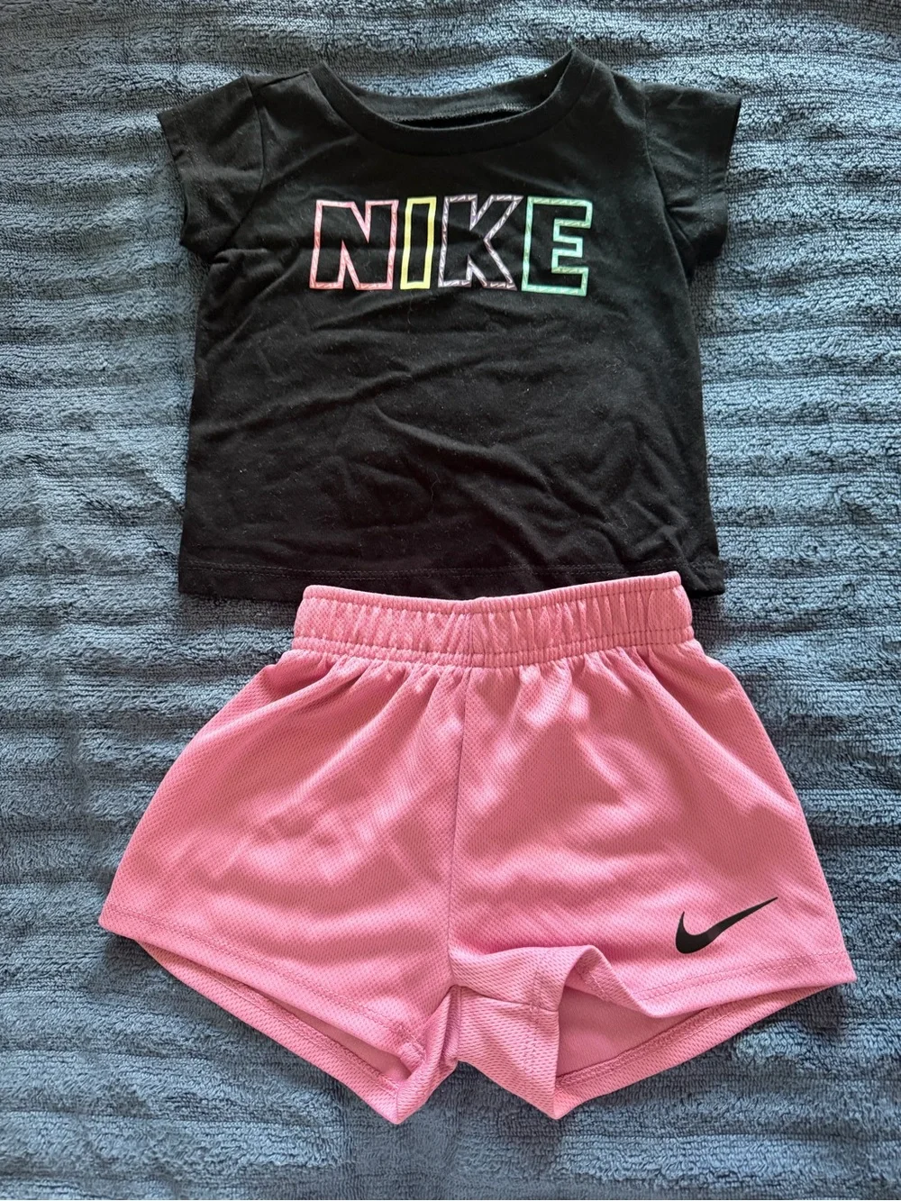 Nike Baby Girl Black Pink 2-Piece Outfit Set